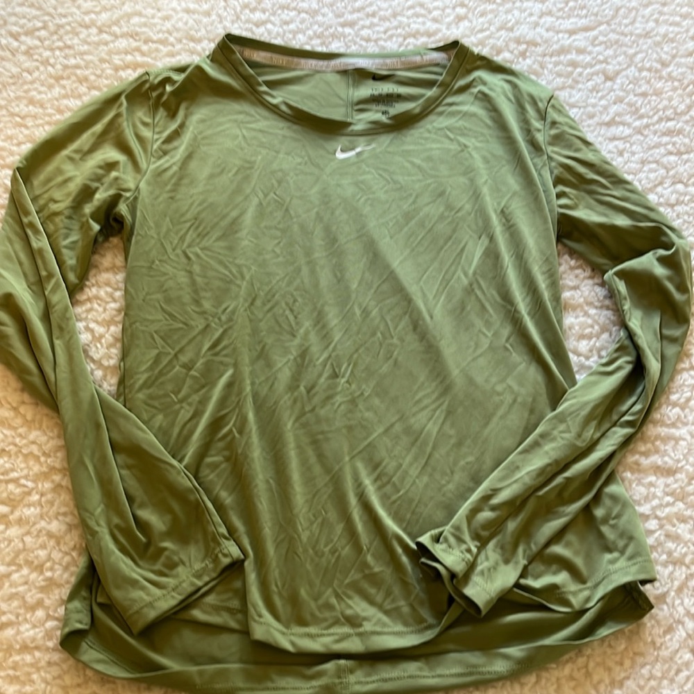 Nike green long sleeve dry fit shirt shirt extra small - Picture 1 of 2